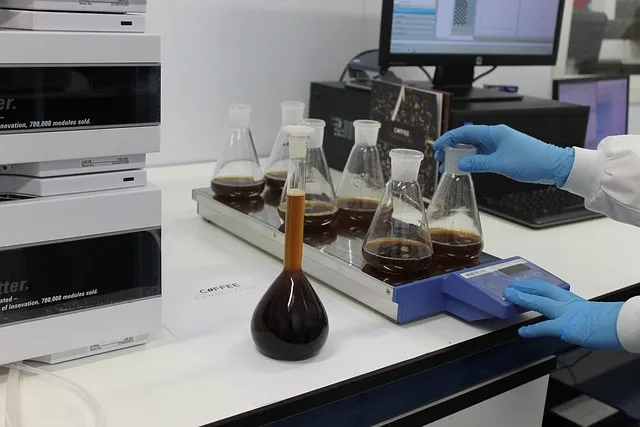 PENGENDALIAN MUTU LABORATORIUM UNTUK HASIL YANG AKURAT