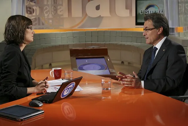 TEKNIK WAWANCARA INVESTIGASI BERBASIS NEURO LINGUISTIC PROGRAMMING