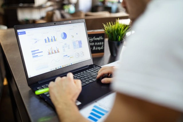 Keuntungan Menguasai Excel untuk Profesional