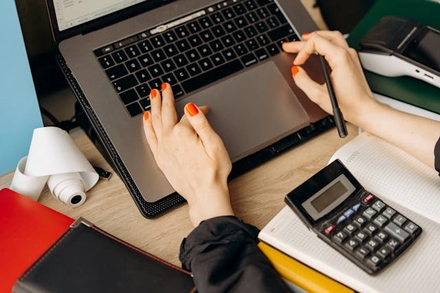 Tips Akuntansi Dasar untuk Bisnis Digital yang Sukses