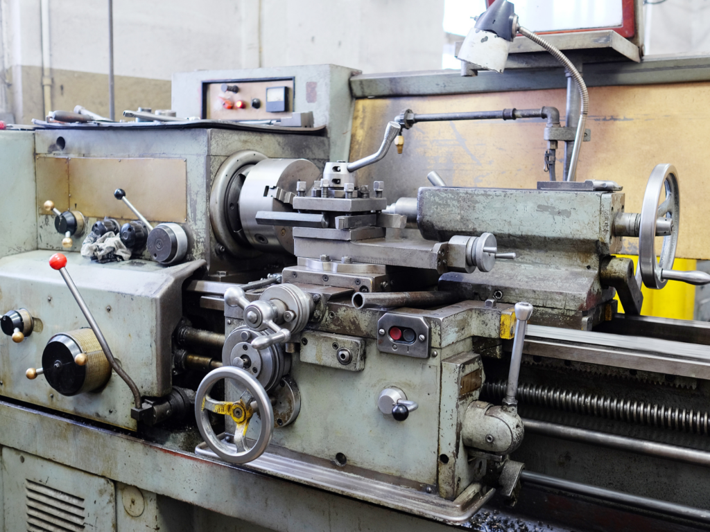 training Teknik Pengeboran, Pembubutan Lurus, Tirus, & Ulir (Drilling, Tapering, Threading)